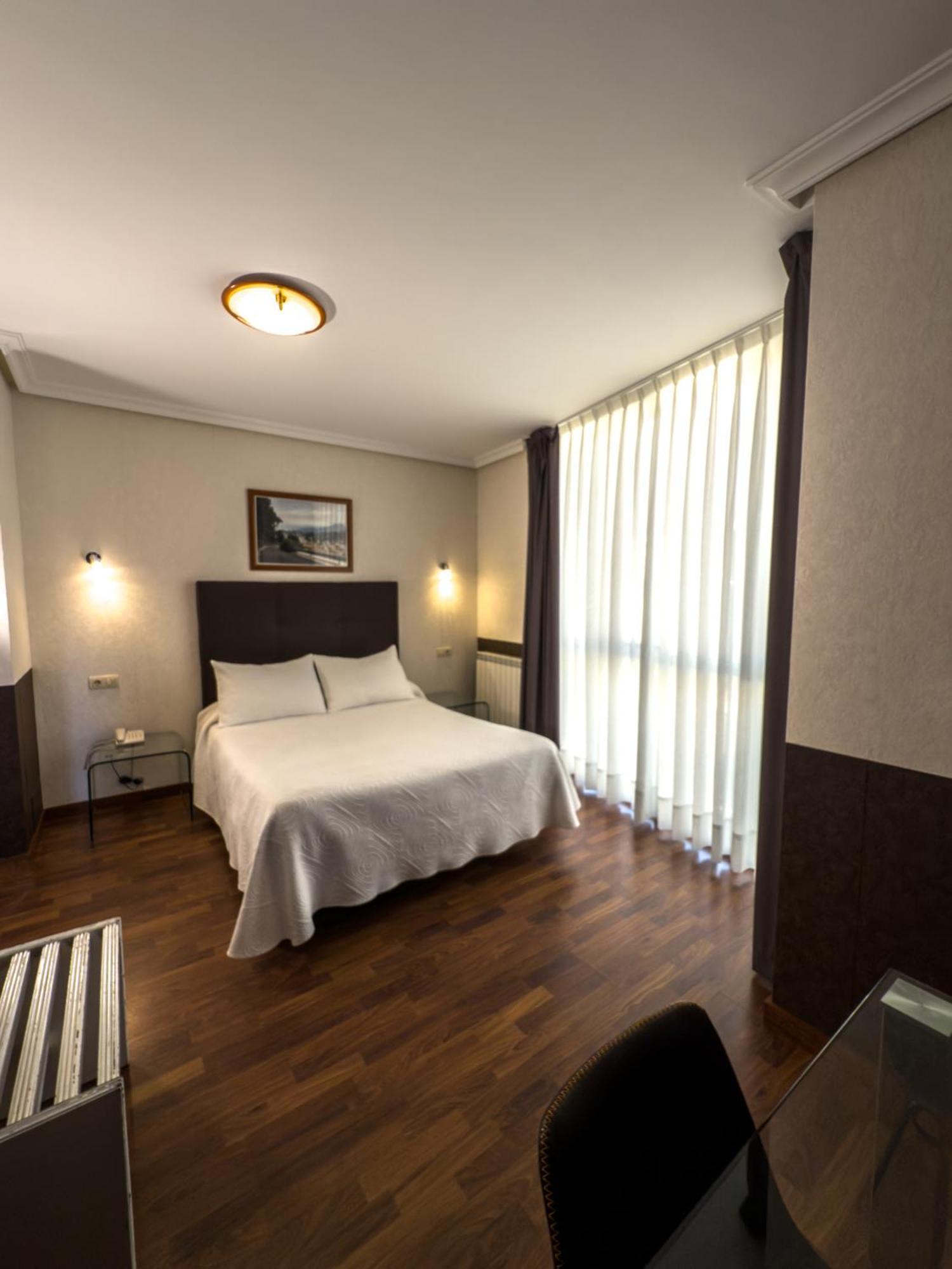 Hotel Verdemar Рибадесела Екстериор снимка